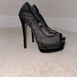 Bebe lace pumps. Black size 6.